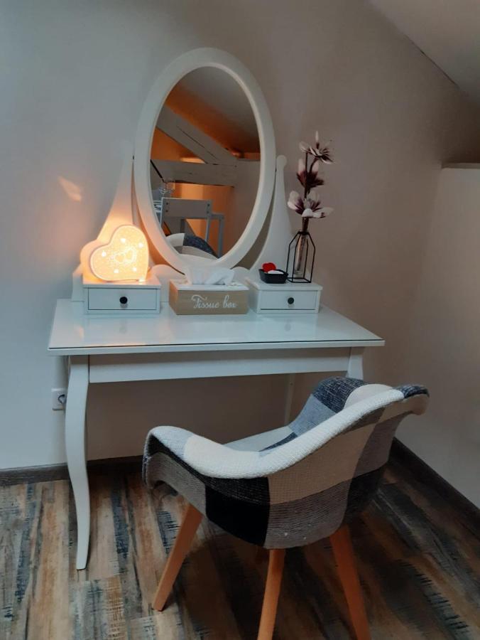 Bed and Breakfast Jacuzzi, Arcade Et Repas Compris Soulosse-sous-Saint-Elophe Экстерьер фото